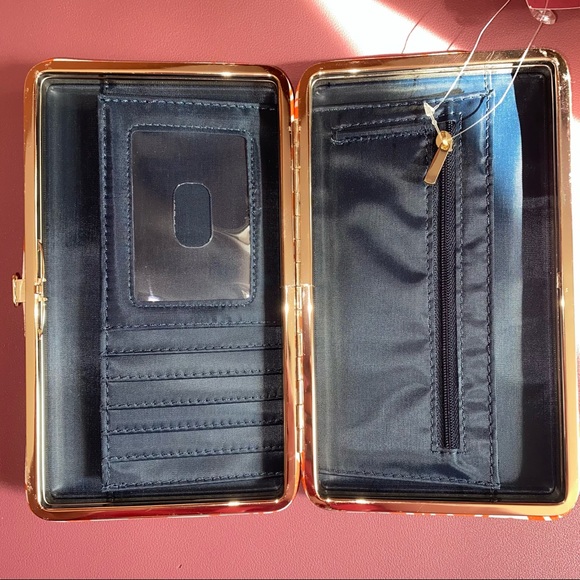 🌼 🆕 Merona clutch - Picture 3 of 7